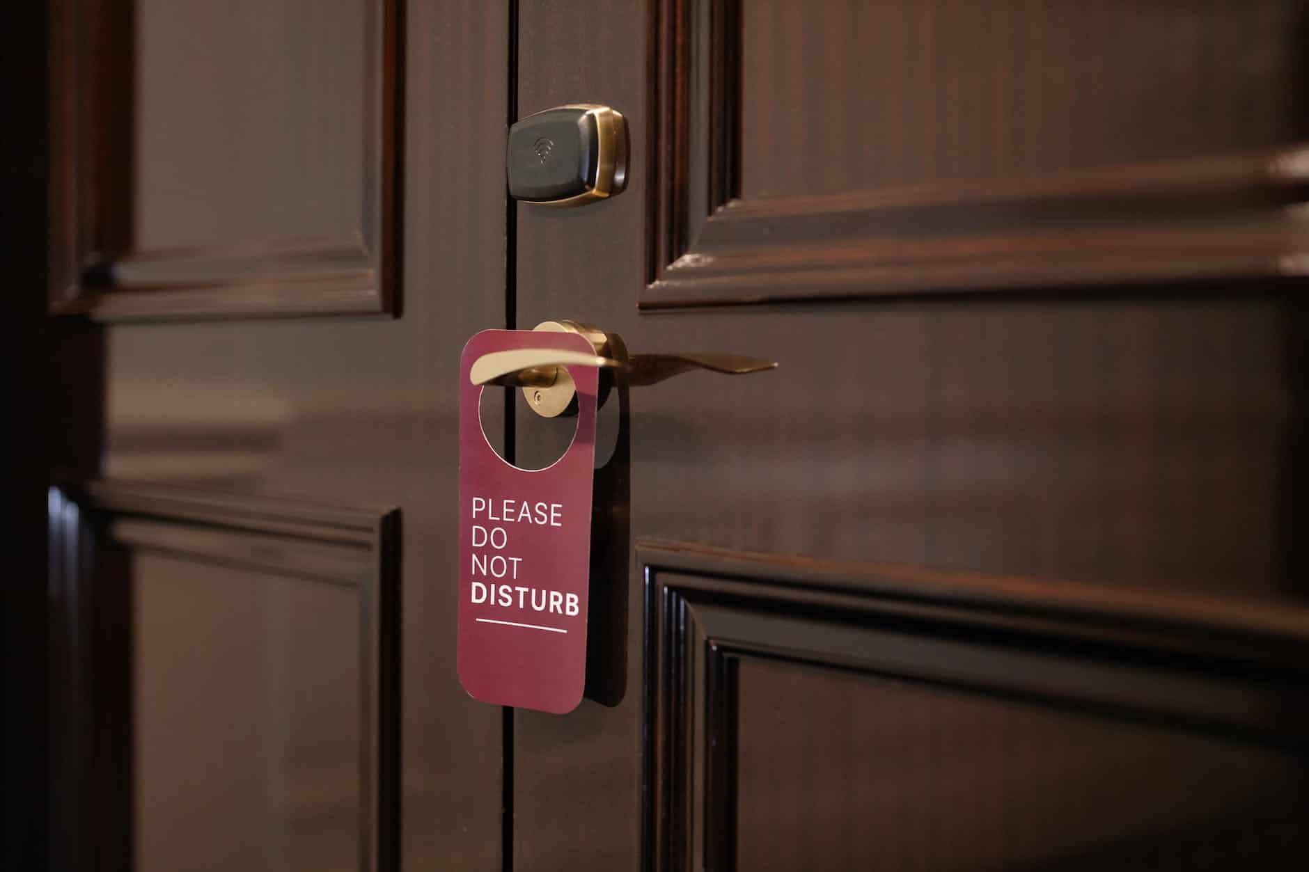 do not disturb sign on door handle