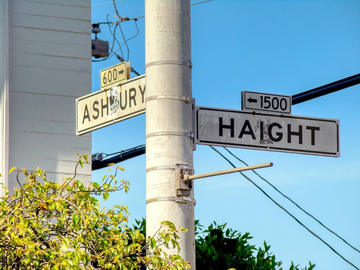 haight ashubury street signs